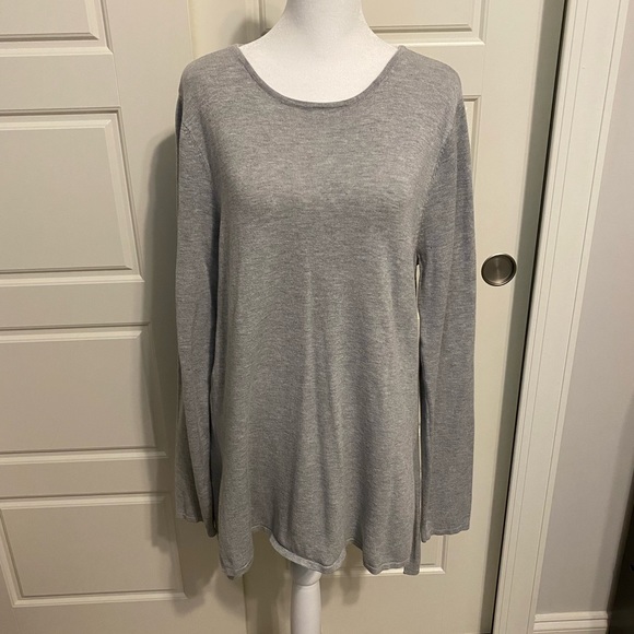 Chelsea and Theodore Tunic Sweater - Picture 1 of 6